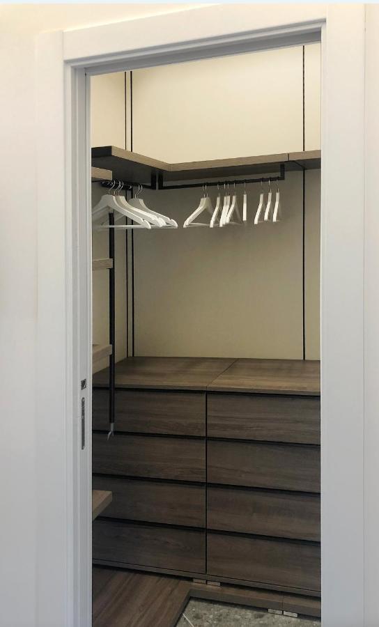 Lily Apartment Napoli Luaran gambar